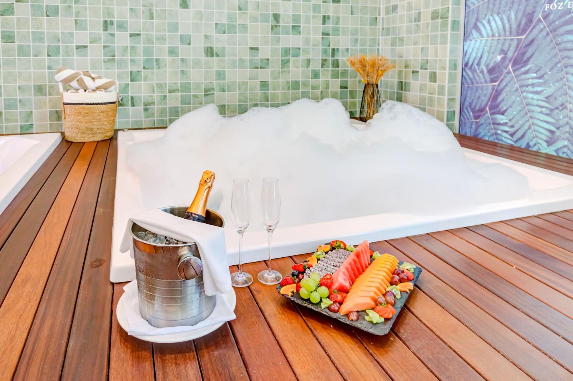 Doubletree By Hilton - Resort - ฟอสดูอีกวาซู ภายนอก รูปภาพ A bubble bath