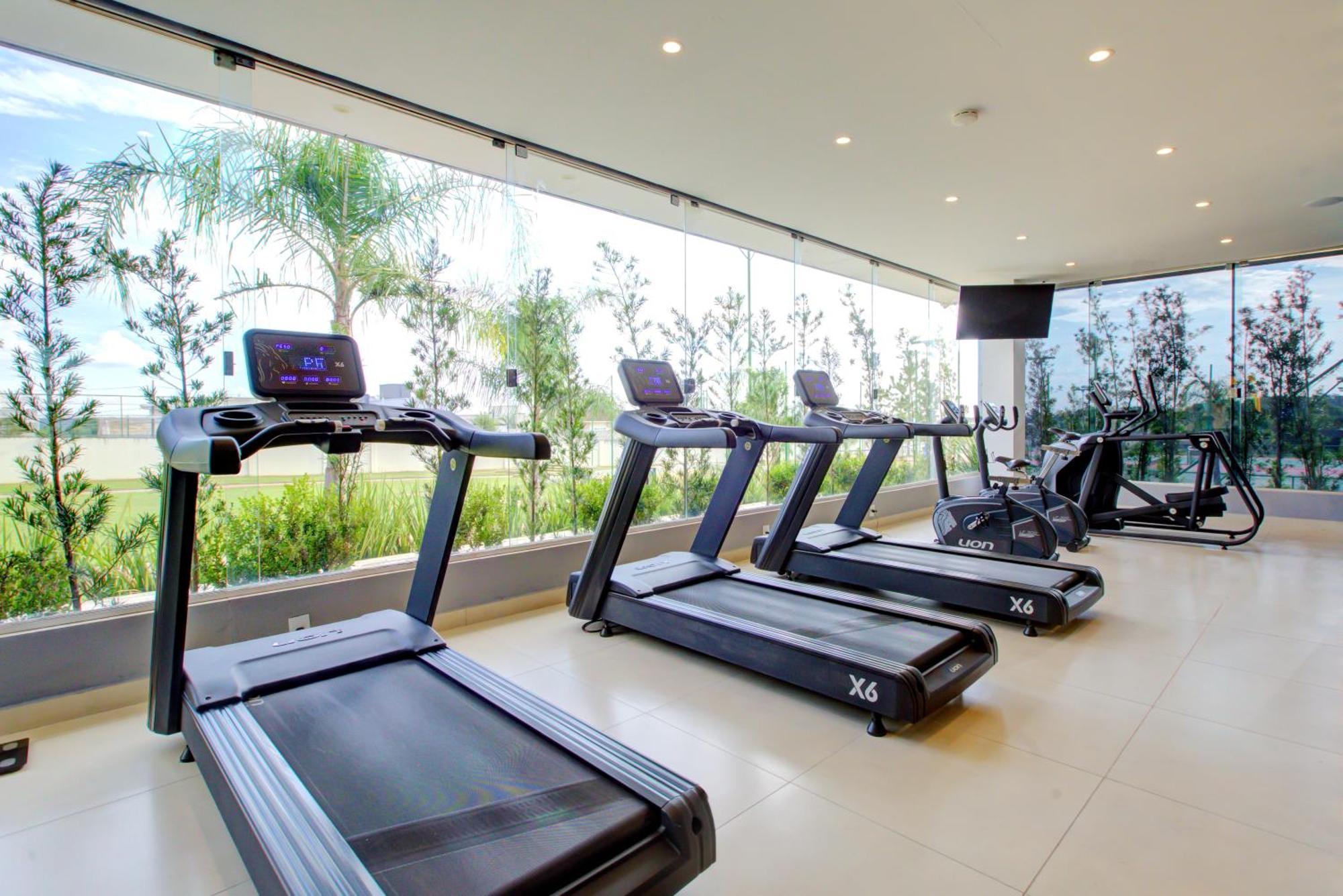 Doubletree By Hilton - Resort - ฟอสดูอีกวาซู ภายนอก รูปภาพ A gym at a hotel