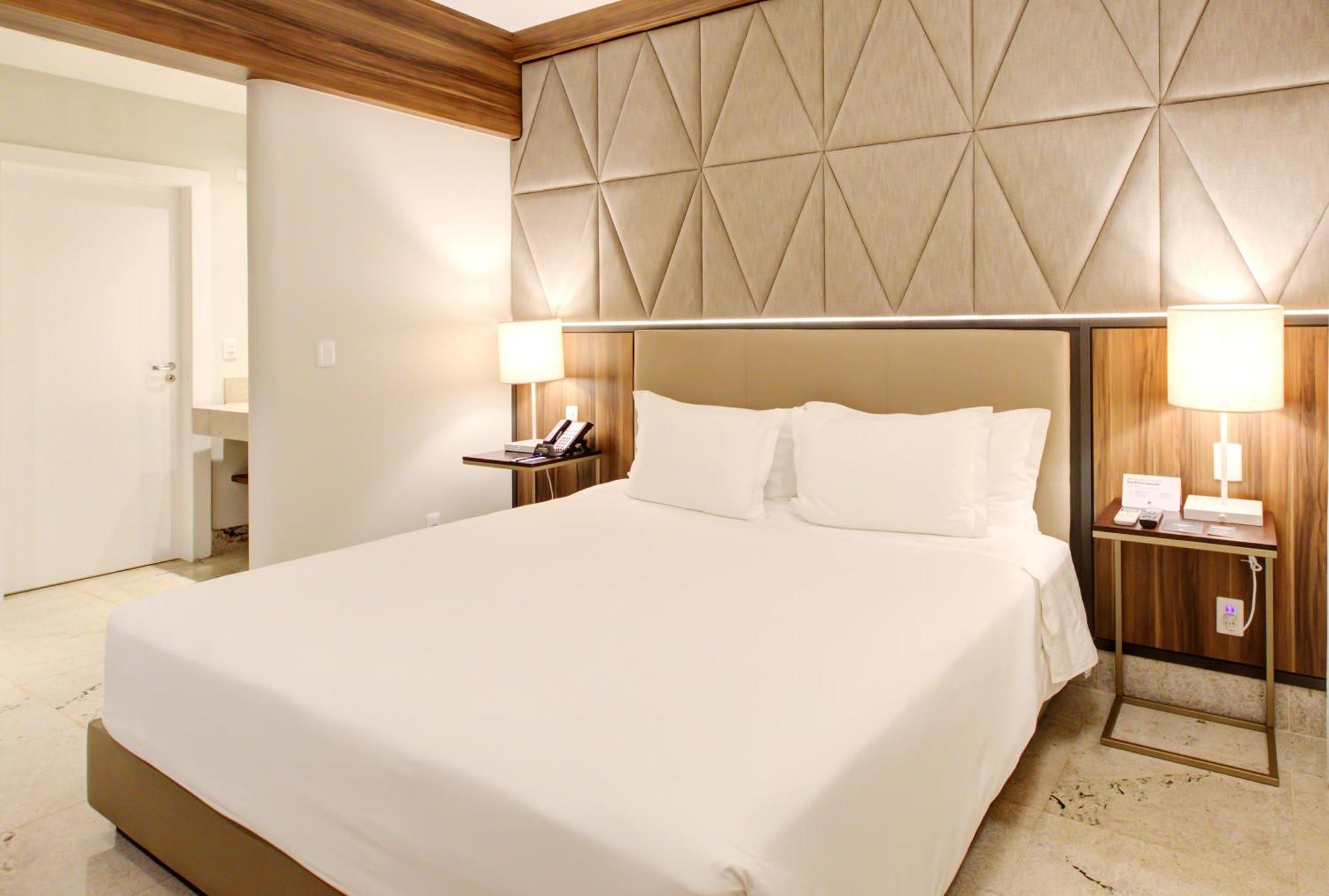 Doubletree By Hilton - Resort - ฟอสดูอีกวาซู ภายนอก รูปภาพ A bedroom at the hotel