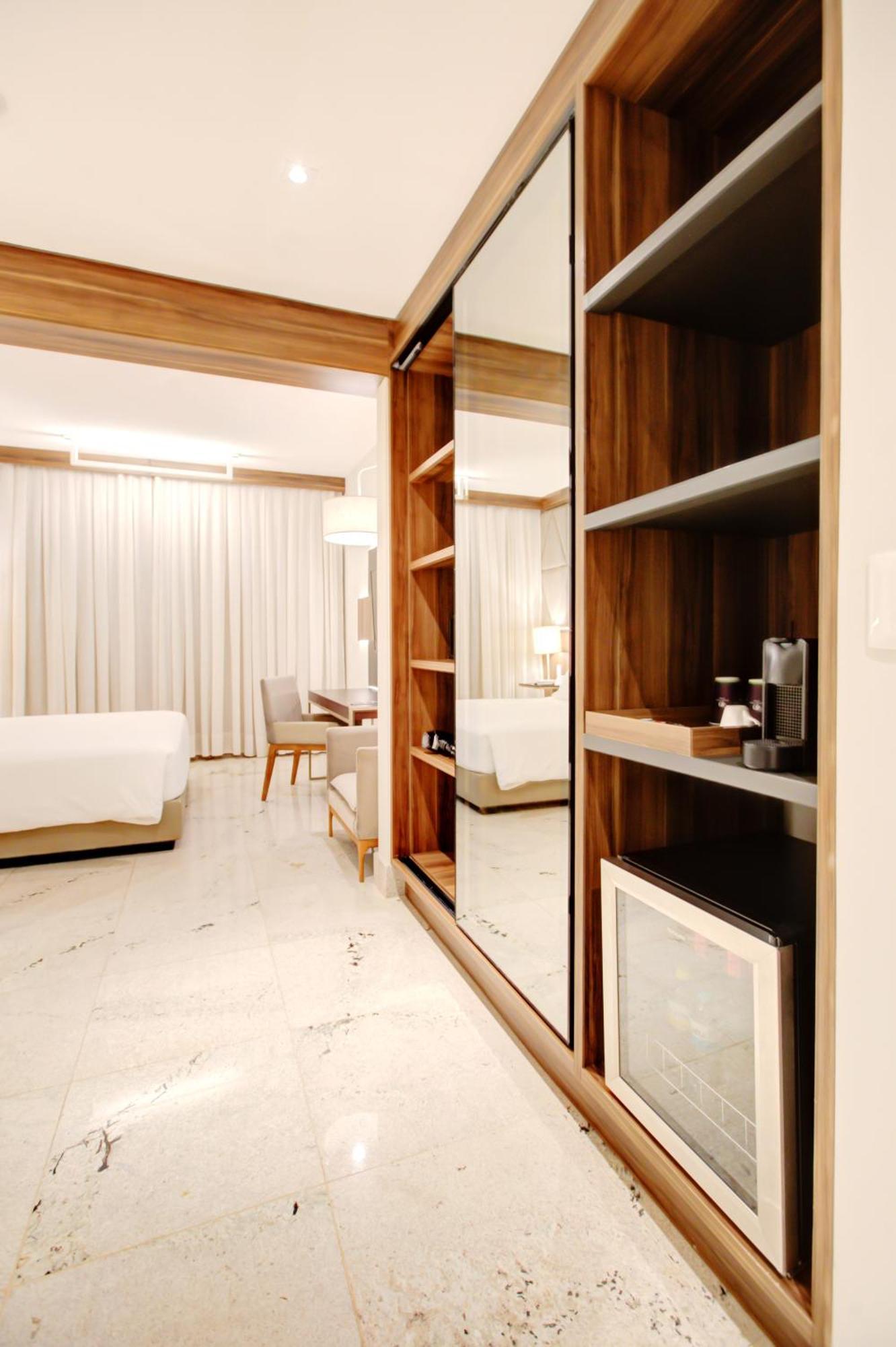 Doubletree By Hilton - Resort - ฟอสดูอีกวาซู ภายนอก รูปภาพ A room at the hotel