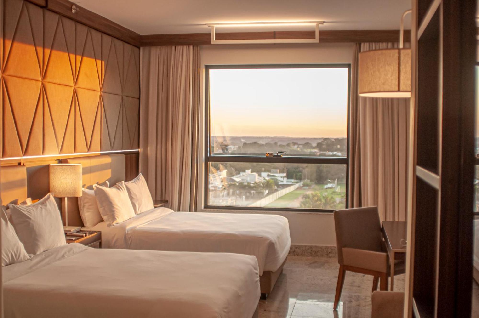 Doubletree By Hilton - Resort - ฟอสดูอีกวาซู ภายนอก รูปภาพ A room at the hotel