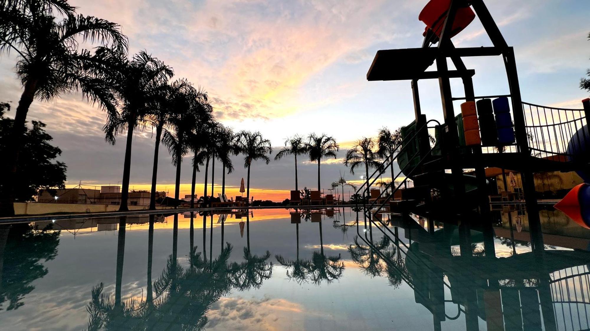Doubletree By Hilton - Resort - ฟอสดูอีกวาซู ภายนอก รูปภาพ Sunset at the Port of Miami