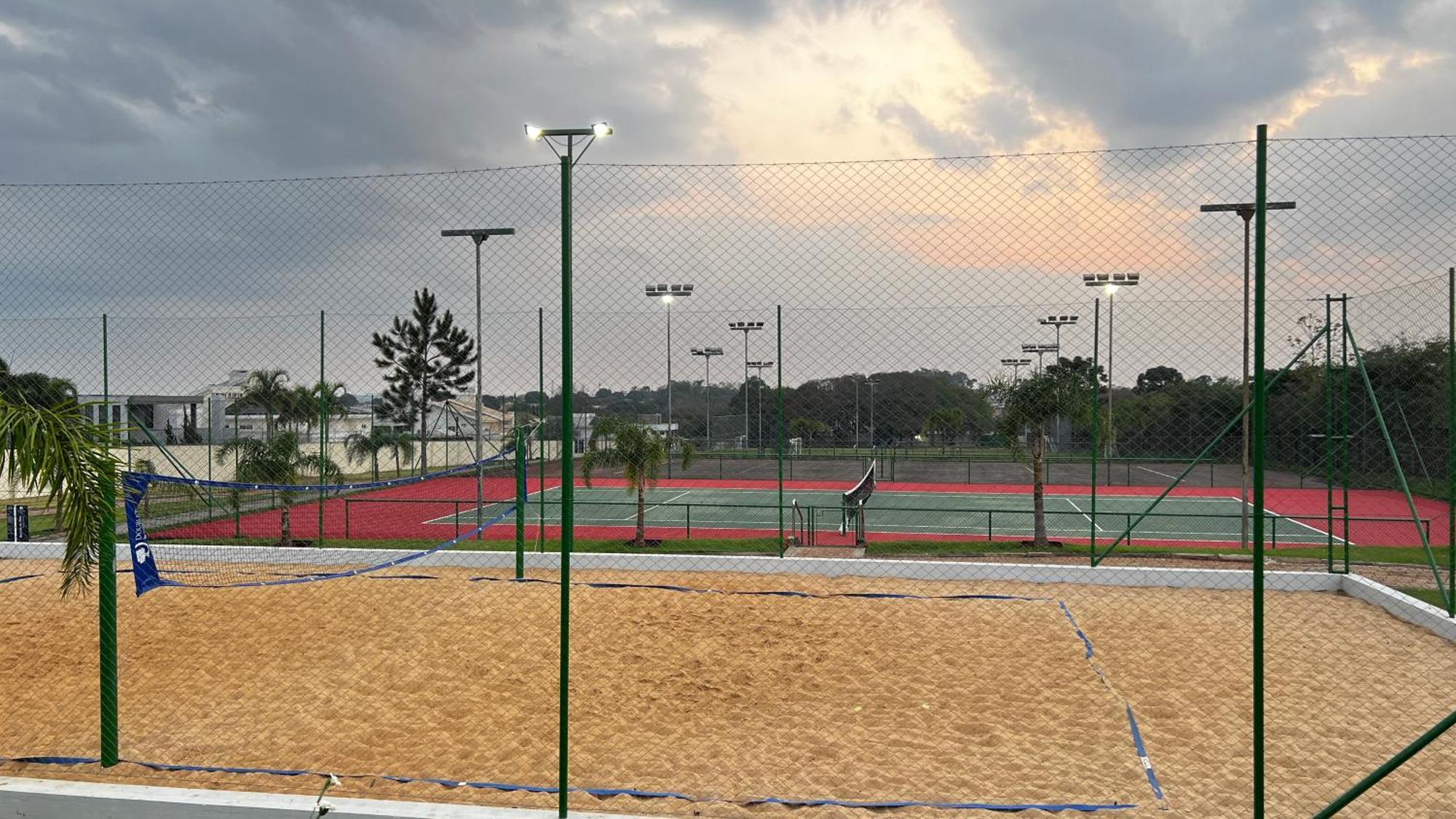 Doubletree By Hilton - Resort - ฟอสดูอีกวาซู ภายนอก รูปภาพ Tennis courts at the park